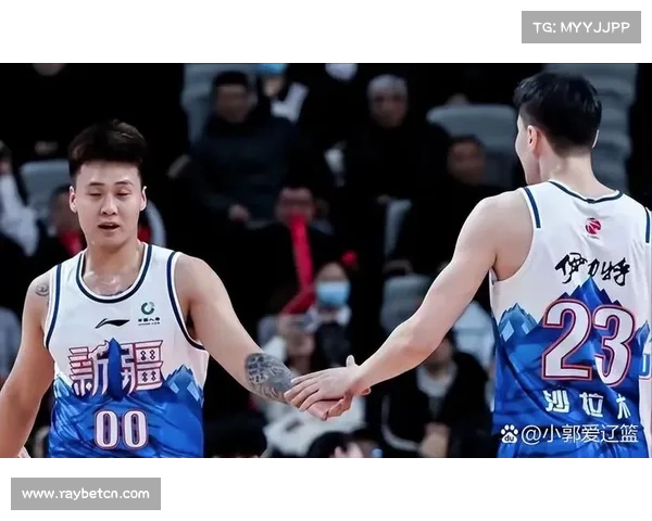 奥超维也纳快速球迷冲突致比赛中断 俱乐部遭重罚并面临严厉处罚 奥超维也纳快速球迷冲突致比赛中断 俱乐部遭重罚并面临严厉处罚